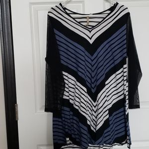 Long mesh sleeved dress top